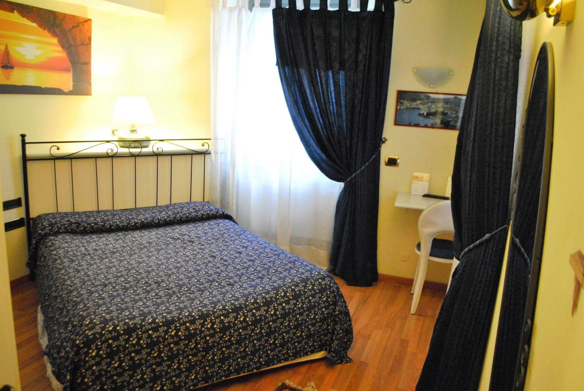 Hotel Il Loggiato Dei Serviti Como Ngoại thất bức ảnh