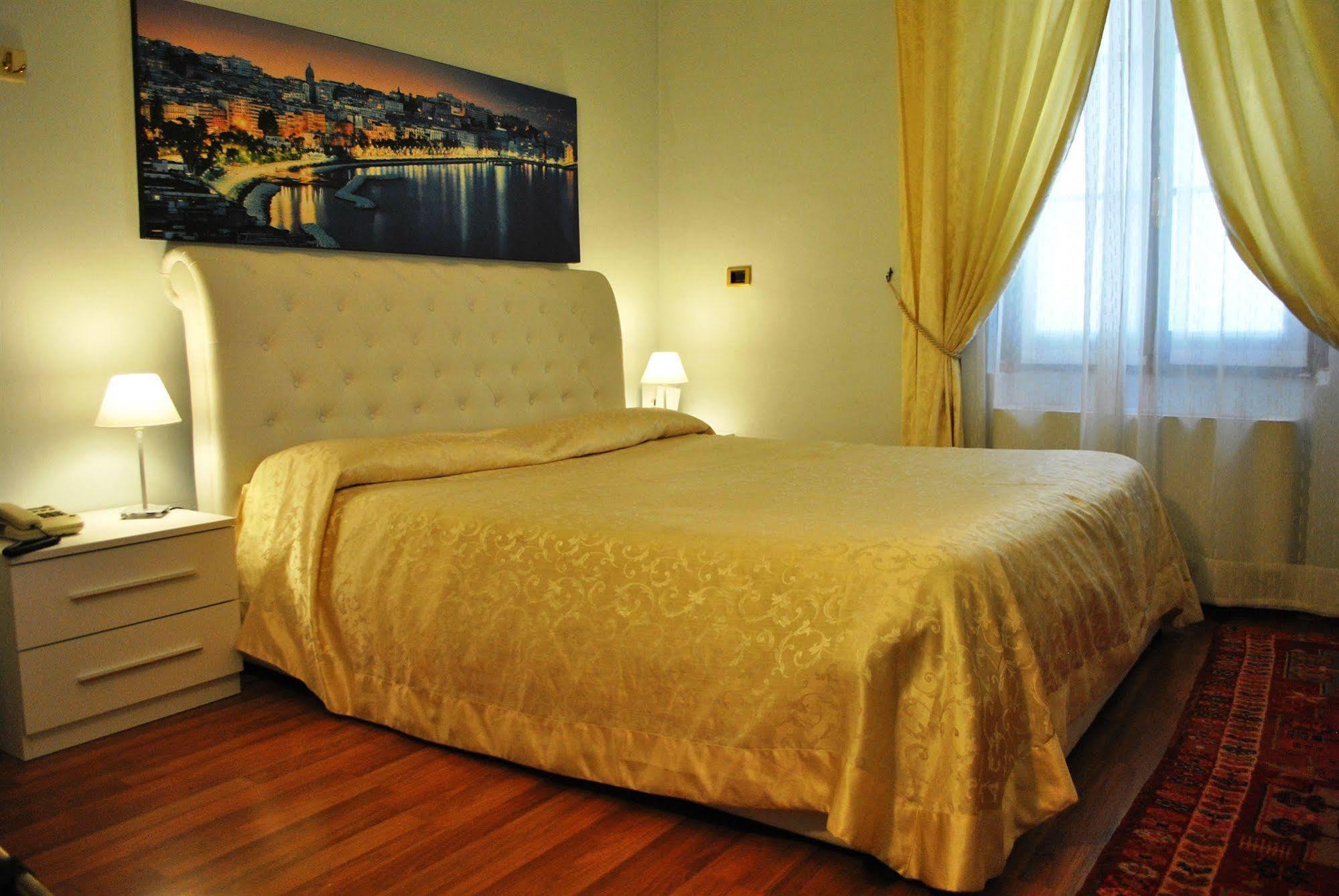 Hotel Il Loggiato Dei Serviti Como Ngoại thất bức ảnh